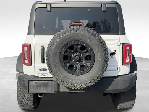 Oxford White 2023 Ford Bronco Wildtrak