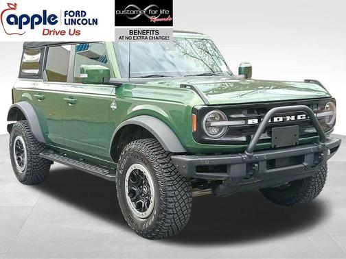 Eruption Green Metallic 2022 Ford Bronco Outer Banks