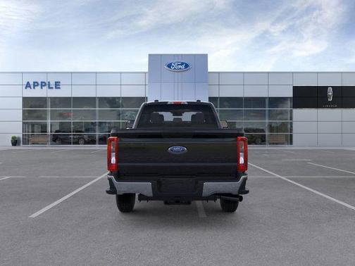 2025 Ford F-250 XLT