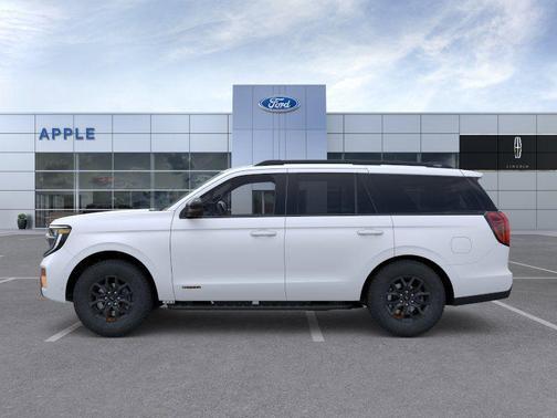 Star White Metallic Tri-Coat 2025 Ford Expedition Tremor
