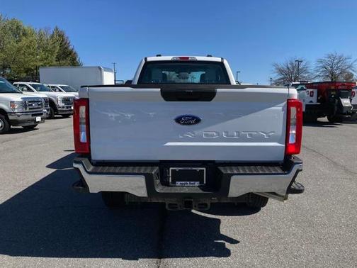 2025 Ford F-250 XL