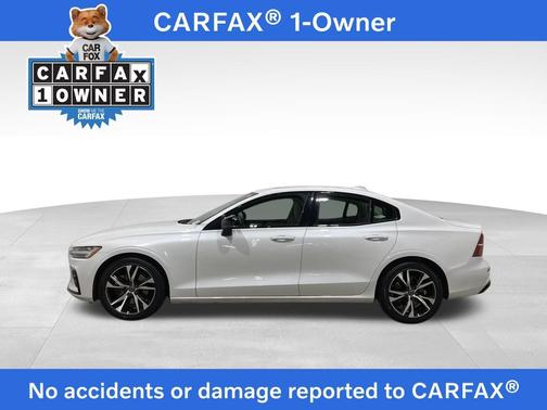 2024 Volvo S60 B5 Core Dark Theme