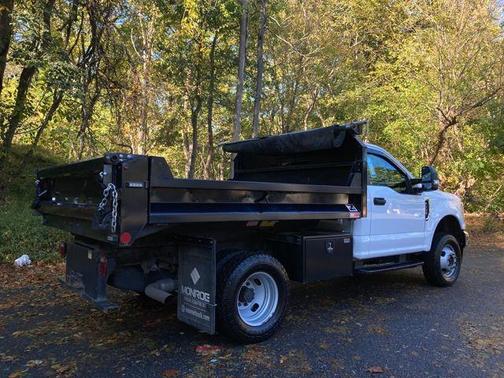 2022 Ford F-350 XL