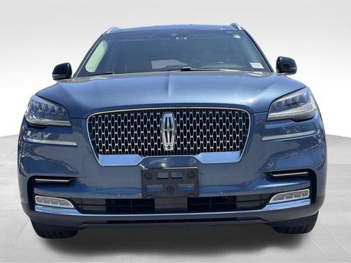 Blue Diamond Metallic 2020 Lincoln Aviator Reserve AWD