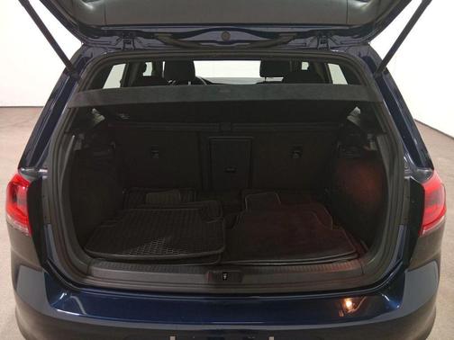 2017 Volkswagen Golf GTI 2.0T S 4-Door