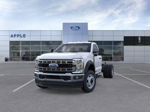Oxford White 2026 Ford F-450 F4H