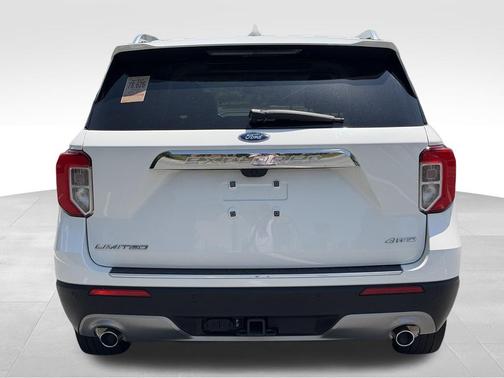 Star White Metallic Tri-Coat 2024 Ford Explorer Limited