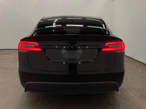 2023 Tesla Model X Standard Range