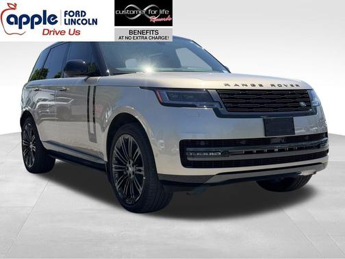 Gold 2024 Land Rover Range Rover P530 SE