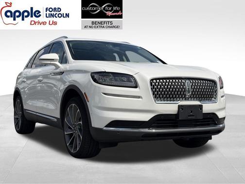 Pristine White Metallic Tri-Coat 2023 Lincoln Nautilus Reserve