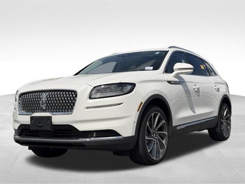 Pristine White Metallic Tri-Coat 2023 Lincoln Nautilus Reserve