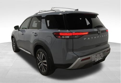 2022 Nissan Pathfinder Platinum 4WD