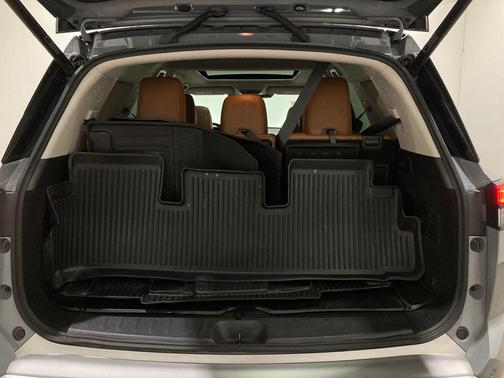 2022 Nissan Pathfinder Platinum 4WD