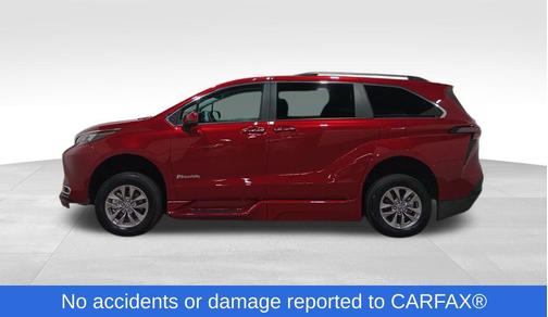 2024 Toyota Sienna XLE