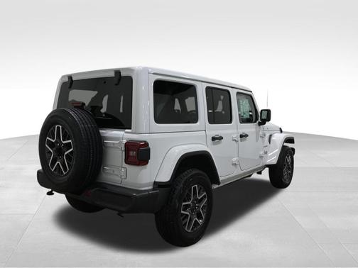 2024 Jeep Wrangler 4-Door Sahara 4x4