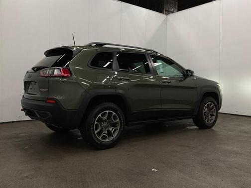 2020 Jeep Cherokee Trailhawk