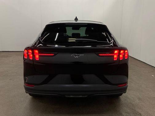 2022 Ford Mustang Mach-E Select
