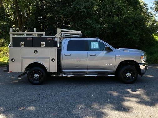 2022 RAM 2500 Big Horn Crew Cab 4x4 6'4' Box