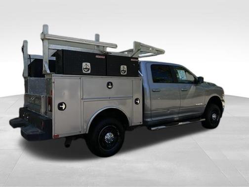 2022 RAM 2500 Big Horn Crew Cab 4x4 6'4' Box