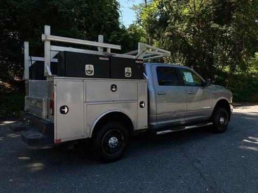 2022 RAM 2500 Big Horn Crew Cab 4x4 6'4' Box