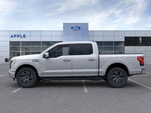 2025 Ford F-150 Lightning LARIAT