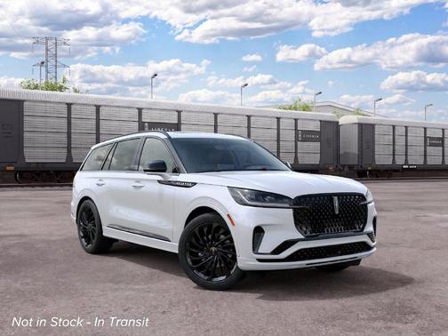 Pristine White Metallic Tri-Coat Clearcoat 2027 Lincoln Aviator Reserve AWD