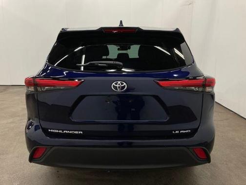 2021 Toyota Highlander LE