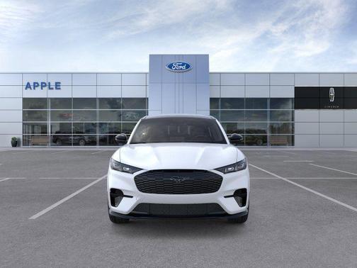 Star White Metallic Tri-Coat 2026 Ford Mustang Mach-E GT