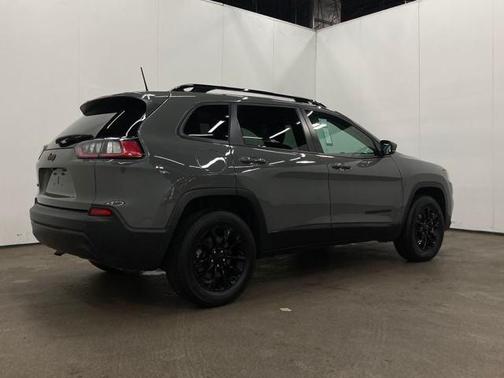 2023 Jeep Cherokee Altitude