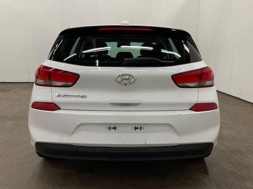 2018 Hyundai Elantra GT Base