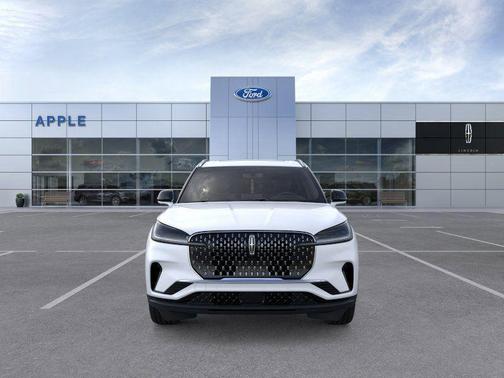 Pristine White Metallic Tri-Coat 2026 Lincoln Aviator Premiere
