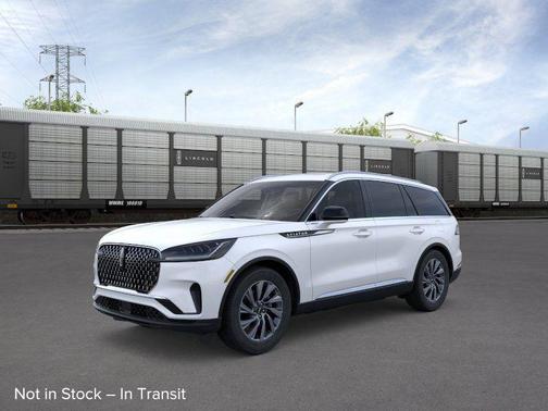 Pristine White Metallic Tri-Coat 2026 Lincoln Aviator Premiere
