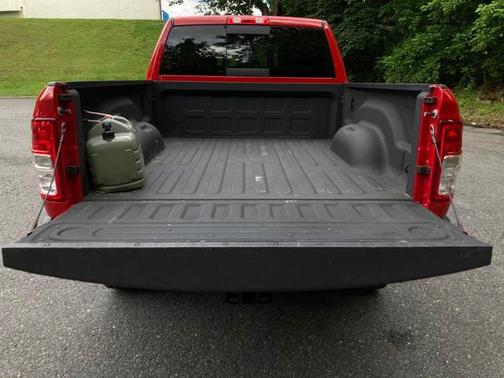 2020 RAM 2500 Tradesman Crew Cab 4X4 6'4' Box