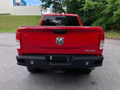 2020 RAM 2500 Tradesman Crew Cab 4X4 6'4' Box
