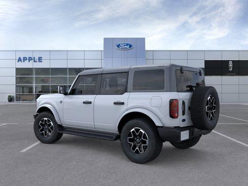 Oxford White 2026 Ford Bronco Outer Banks