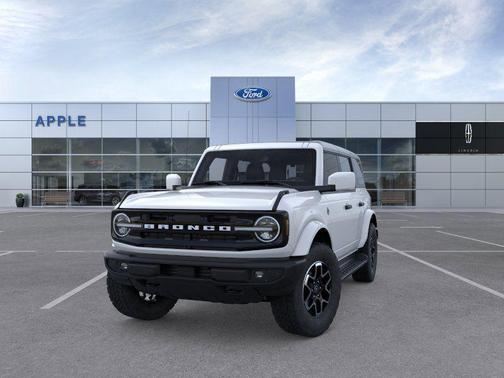 Oxford White 2026 Ford Bronco Outer Banks