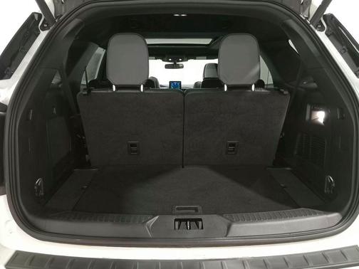 White Metallic 2023 Ford Explorer ST