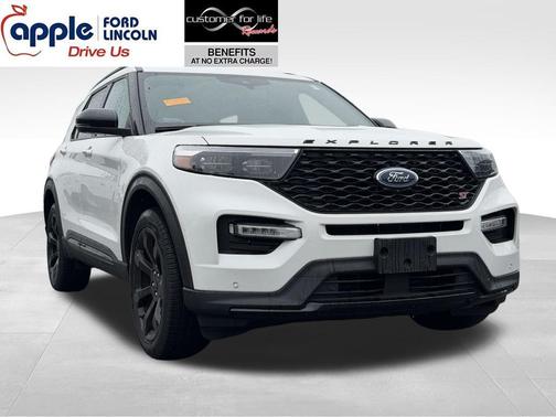 White Metallic 2023 Ford Explorer ST