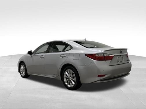 2013 Lexus ES 300h Base
