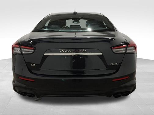 2023 Maserati Ghibli Modena Q4