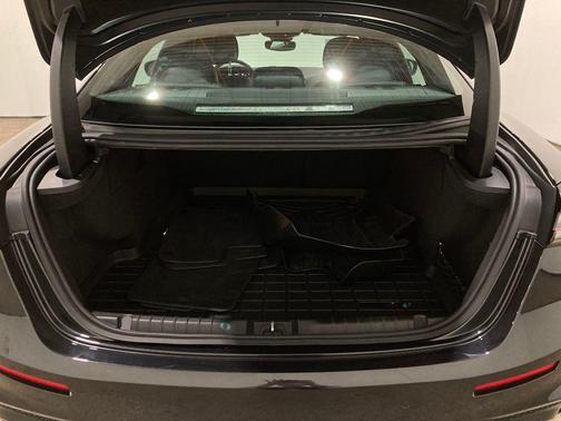 2023 Maserati Ghibli Modena Q4