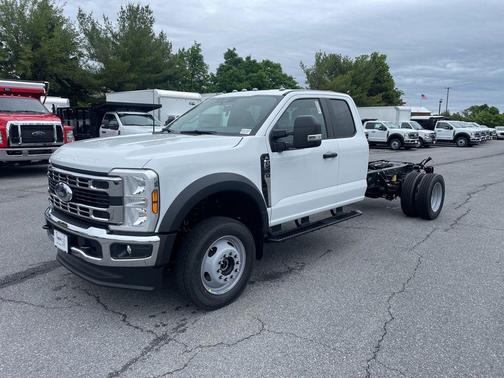 Oxford White 2026 Ford F-450 XL
