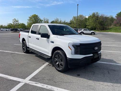 2025 Ford F-150 Lightning Pro