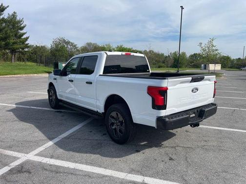 2025 Ford F-150 Lightning Pro