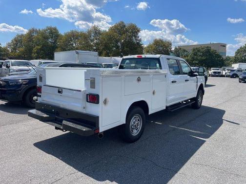 2025 Ford F-250 XL