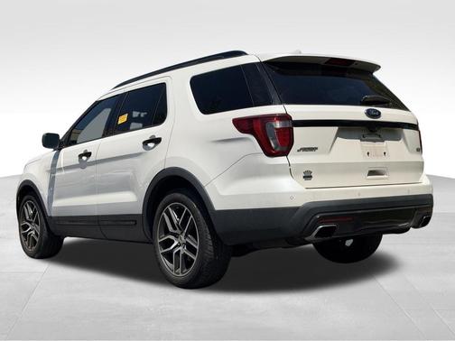White Platinum Clearcoat Metallic 2016 Ford Explorer Sport