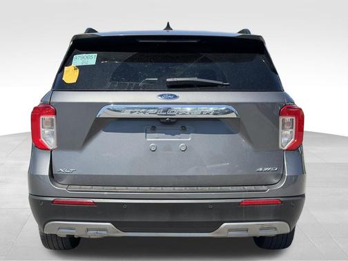 Carbonized Gray Metallic 2023 Ford Explorer XLT