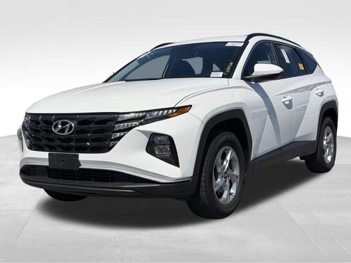 White Pearl 2024 Hyundai TUCSON SEL