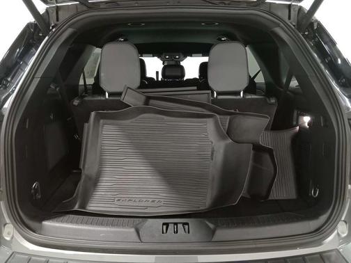Gray Metallic 2025 Ford Explorer ST-Line