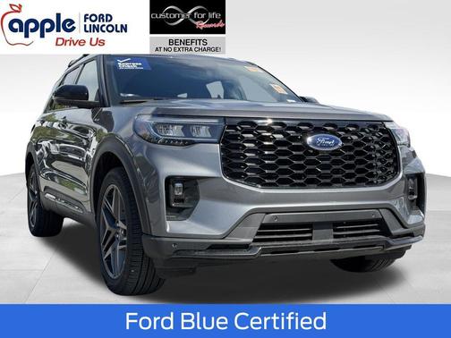 Gray Metallic 2025 Ford Explorer ST-Line